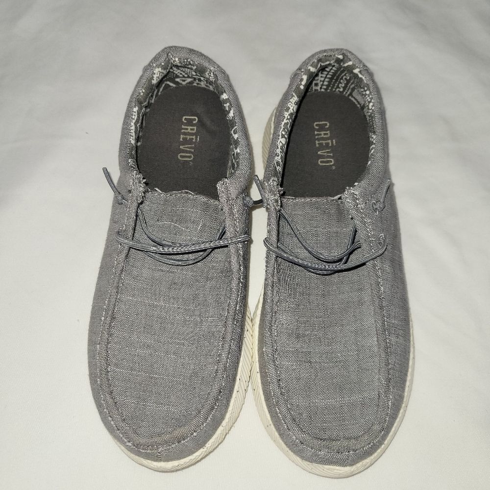 Crevo Size 4 Gray Casual Shoes